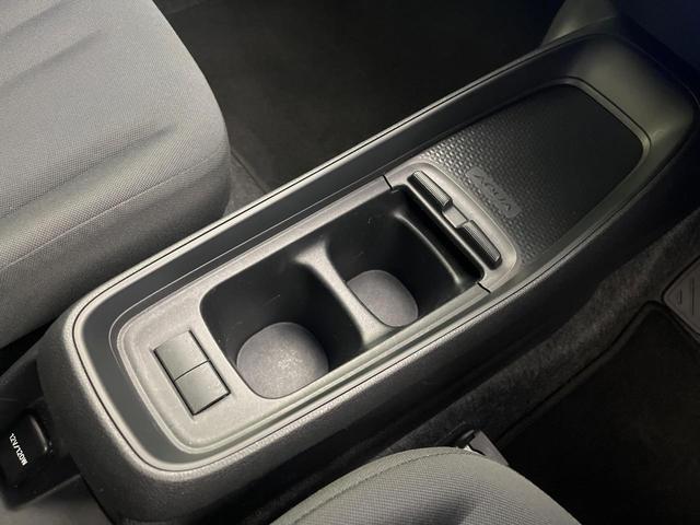 アクア X 禁煙 純正ディスプレイ ナビ機能付 バックカメラ セーフティセンス レーダークルーズ コーナーセンサー AC100V電源 スマートキー LEDヘッド ETC オートハイビーム オートライト オートエア(51枚目)