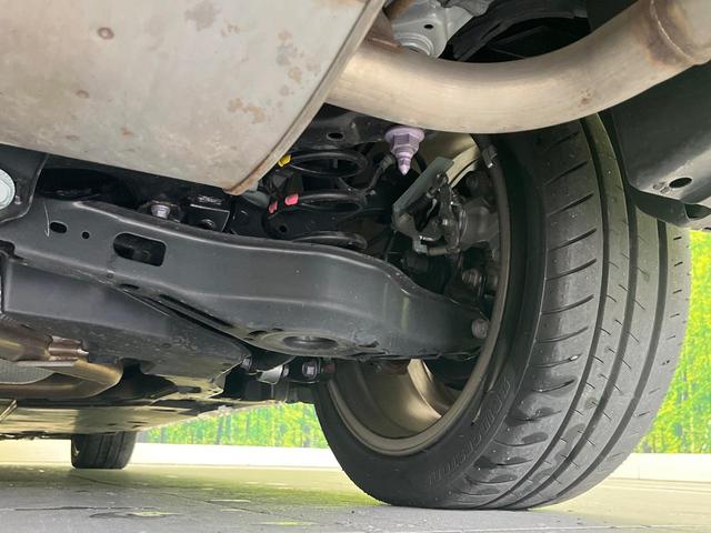 プリウス Sツーリングセレクション・ブラックエディション 禁煙車 SDナビ バックカメラ ETC 1500W電源 セーフティセンス 革巻きハンドル シートヒーター オートハイビーム 純正17インチアルミ レーンキープアシスト オートエアコン(31枚目)