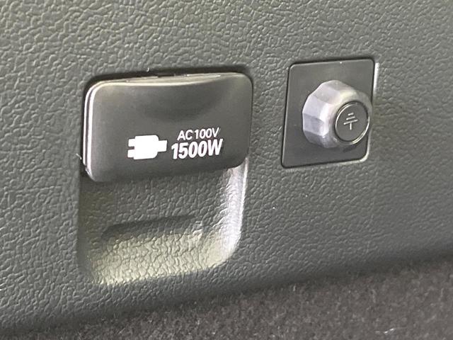 プリウス Sツーリングセレクション・ブラックエディション 禁煙車 SDナビ バックカメラ ETC 1500W電源 セーフティセンス 革巻きハンドル シートヒーター オートハイビーム 純正17インチアルミ レーンキープアシスト オートエアコン(34枚目)