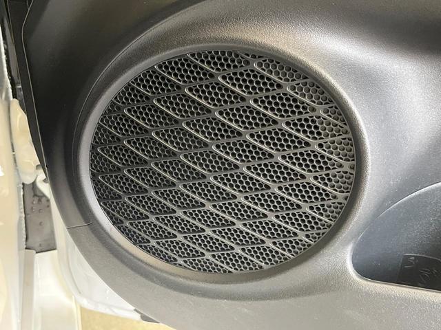 プリウス Sツーリングセレクション・ブラックエディション 禁煙車 SDナビ バックカメラ ETC 1500W電源 セーフティセンス 革巻きハンドル シートヒーター オートハイビーム 純正17インチアルミ レーンキープアシスト オートエアコン(40枚目)