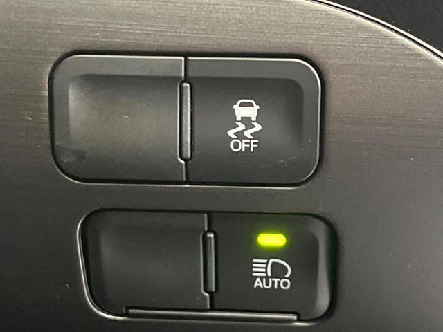 プリウス Sツーリングセレクション・ブラックエディション 禁煙車 SDナビ バックカメラ ETC 1500W電源 セーフティセンス 革巻きハンドル シートヒーター オートハイビーム 純正17インチアルミ レーンキープアシスト オートエアコン(45枚目)