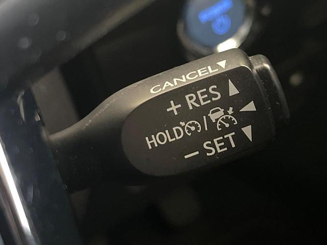 プリウス S 禁煙車 純正SDナビ バックカメラ ETC レーダークルーズ アクセサリーコンセント Bluetooth再生 セーフティセンス オートハイビーム コーナーセンサー 革巻きステアリング(6枚目)