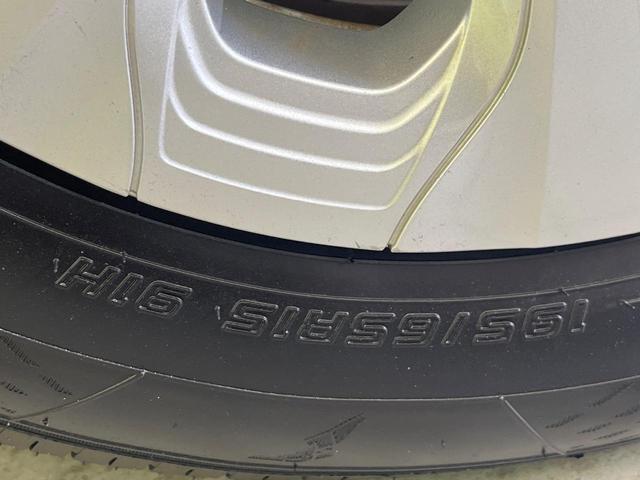 プリウス S 禁煙車 純正SDナビ バックカメラ ETC レーダークルーズ アクセサリーコンセント Bluetooth再生 セーフティセンス オートハイビーム コーナーセンサー 革巻きステアリング(30枚目)