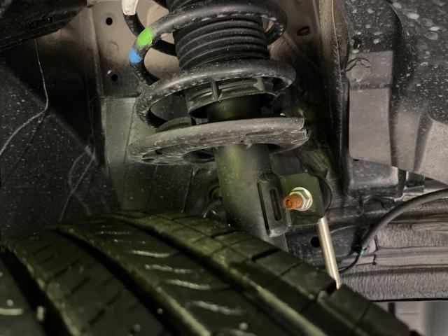 フロンクス ベースグレード 禁煙車 純正SDナビ 全周囲カメラ Bluetooth再生 フルセグTV BSM シートヒーター(前席) パドルシフト レーダークルーズ セーフティサポート コーナーセンサー ハーフレザーシート(20枚目)