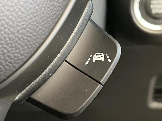 フロンクス ベースグレード 禁煙車 純正SDナビ 全周囲カメラ Bluetooth再生 フルセグTV BSM シートヒーター(前席) パドルシフト レーダークルーズ セーフティサポート コーナーセンサー ハーフレザーシート(45枚目)