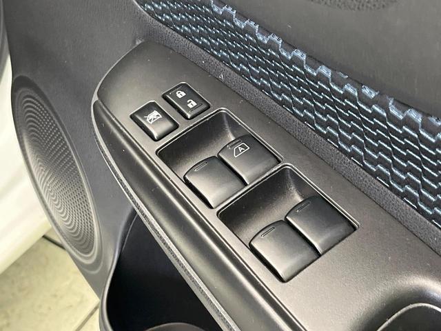 ノート Ｘ　ＤＩＧ－Ｓ　エマージェンシーブレーキパッケージ　禁煙車　純正ナビ　全方位カメラ　エマージェンシーブレーキ　スマートキー　オートエアコン　アイドリングストップ　ＣＤ／ＤＶＤ再生　Ｂｌｕｅｔｏｏｔｈ接続　レーンキープアシスト（31枚目）