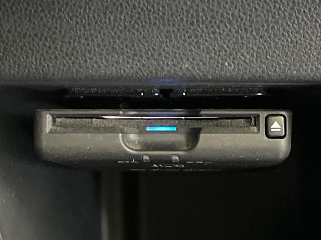 ウェイク GターボリミテッドSAIII 禁煙車 純正8型ナビ 全周囲カメラ ドラレコ ETC 両側電動スライドドア Bluetooth再生 スマートアシスト オートハイビーム オートエアコン スマートキー ステアリングスイッチ(6枚目)