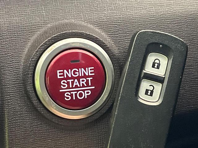 N-ONE プレミアム 禁煙車 純正SDナビ バックカメラ ドラレコ ETC Bluetooth再生 シティブレーキアクティブシステム HIDヘッドライト ステアリングスイッチ スマートキー オートエアコン フォグライト(7枚目)