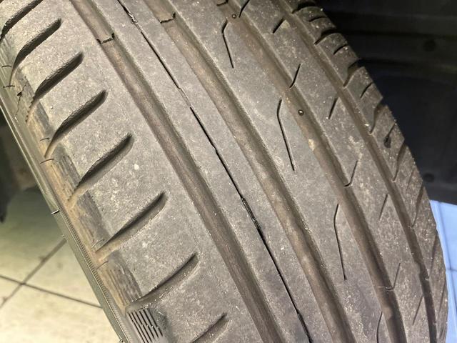 ヴェルファイア 2.4X 禁煙車 純正ナビ バックカメラ パワスラ ドラレコ スマートキー HIDヘッド ビルトインETC デュアルエアコン 純正16インチアルミ リアエアコン CD DVD再生(64枚目)