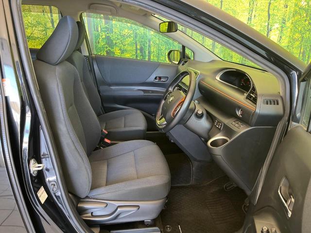 シエンタ G 禁煙車 純正ナビ バックカメラ 両側パワスラ 衝突被害軽減システム ビルトインETC オートハイビーム 車線逸脱警報 オートライト オートエアコン Bluetooth CD DVD再生 フルセグ(8枚目)