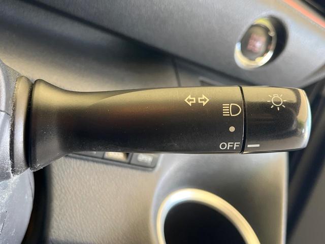 シエンタ G 禁煙車 純正ナビ バックカメラ 両側パワスラ 衝突被害軽減システム ビルトインETC オートハイビーム 車線逸脱警報 オートライト オートエアコン Bluetooth CD DVD再生 フルセグ(29枚目)