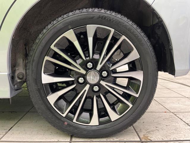 タント カスタムＲＳセレクション　禁煙車　ナビ　全周囲カメラ　両側パワスラ　衝突被害軽減システム　フルセグＴＶ　Ｂｌｕｅｔｏｏｔｈ　レーダークルーズ　ハーフレザーシート　スマートキー　ＬＥＤヘッド　ビルトインＥＴＣ　オートハイビーム（13枚目）