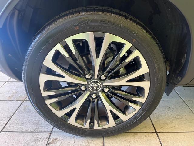 ヤリスクロス ハイブリッドＺ　アドベンチャー　禁煙車　純正８型ディスプレイ　２トーンカラー　バックカメラ　シートヒーター　ハーフレザーシート　Ｂｌｕｅｔｏｏｔｈ再生　レーダークルーズ　コーナーセンサー　セーフティセンス　ステアリングヒーター（38枚目）