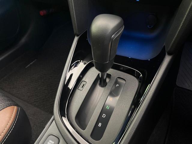 ヤリスクロス ハイブリッドＺ　アドベンチャー　禁煙車　純正８型ディスプレイ　２トーンカラー　バックカメラ　シートヒーター　ハーフレザーシート　Ｂｌｕｅｔｏｏｔｈ再生　レーダークルーズ　コーナーセンサー　セーフティセンス　ステアリングヒーター（49枚目）