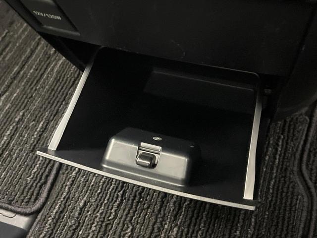 アルファード 2.5S タイプゴールド ツインルーフ 両側電動ドア 純正SDナビ 後席モニター バックカメラ 衝突被害軽減システム 100V電源 レーダークルーズ 禁煙車 電動リアゲート ハーフレザーシート ドラレコ コーナーセンサー(49枚目)