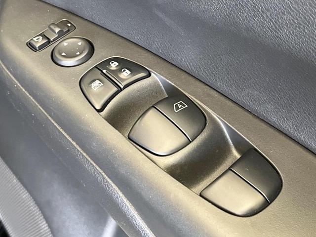 セレナ e-パワー ハイウェイスターV 禁煙車 純正10型ナビ 全周囲カメラ 衝突軽減 両側パワスラ Bluetooth接続 フルセグTV DVD再生可 ETC レーンアシスト ブラインドスポットモニター スマートキー LEDヘッド(45枚目)