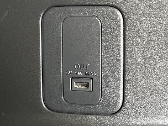 セレナ e-パワー ハイウェイスターV 禁煙車 純正10型ナビ 全周囲カメラ 衝突軽減 両側パワスラ Bluetooth接続 フルセグTV DVD再生可 ETC レーンアシスト ブラインドスポットモニター スマートキー LEDヘッド(55枚目)