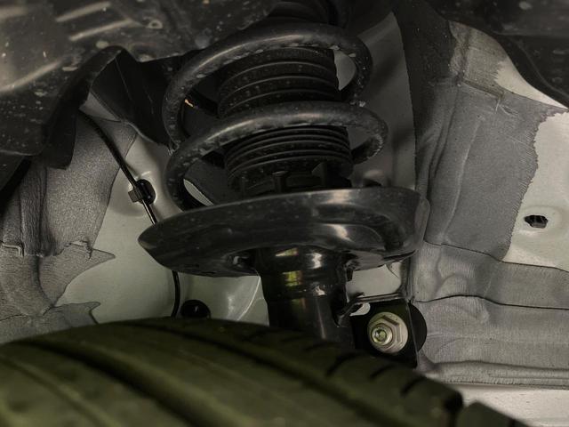 シエンタ ハイブリッドZ 禁煙車 純正10.5型ナビ 全周囲カメラ モデリスタエアロ ETC Bluetooth再生 フルセグTV セーキュレーター 両側電動スライドドア BSM セーフティセンス レーダークルーズ(20枚目)