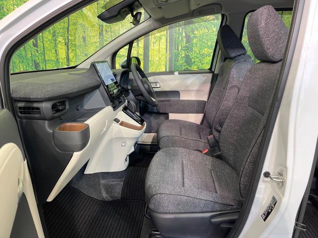 シエンタ ハイブリッドZ 禁煙車 純正10.5型ナビ 全周囲カメラ モデリスタエアロ ETC Bluetooth再生 フルセグTV セーキュレーター 両側電動スライドドア BSM セーフティセンス レーダークルーズ(30枚目)