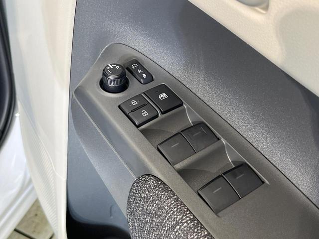 シエンタ ハイブリッドZ 禁煙車 純正10.5型ナビ 全周囲カメラ モデリスタエアロ ETC Bluetooth再生 フルセグTV セーキュレーター 両側電動スライドドア BSM セーフティセンス レーダークルーズ(42枚目)