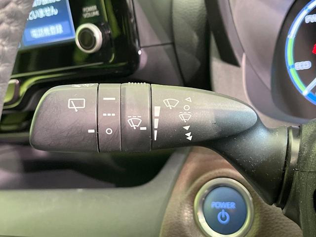 ヤリスクロス ハイブリッドZ 禁煙車 純正DA バックカメラ 衝突被害軽減システム レーダークルーズ ハーフレザーシート パワーシート ドラレコ コーナーセンサー スマートキー LEDヘッド ビルトインETC オートハイビーム(27枚目)