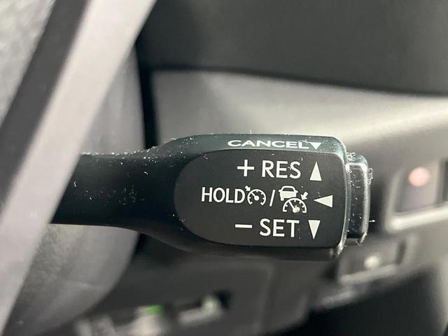 C-HR G モード ネロ 禁煙車 純正9型ナビ バックカメラ フルセグTV Bluetooth 衝突被害軽減システム レーダークルーズ ハーフレザーシート ドラレコ コーナーセンサー スマートキー LEDヘッド ETC2.0(6枚目)