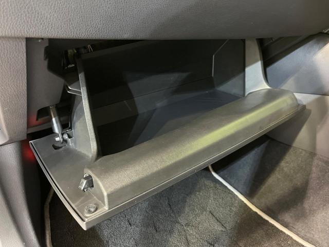 C-HR G モード ネロ 禁煙車 純正9型ナビ バックカメラ フルセグTV Bluetooth 衝突被害軽減システム レーダークルーズ ハーフレザーシート ドラレコ コーナーセンサー スマートキー LEDヘッド ETC2.0(42枚目)