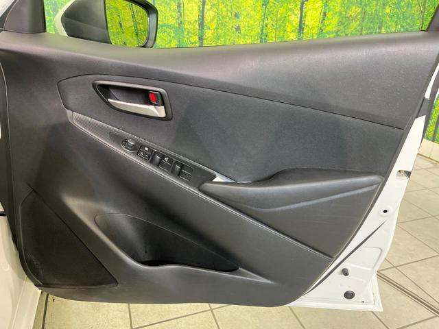 MAZDA2 15C 禁煙車 純正ナビ バックカメラ 衝突被害軽減システム コーナーセンサー スマートキー LEDヘッド 車線逸脱警報 オートライト Bluetooth(38枚目)