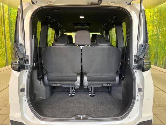 ヴォクシー Ｓ－Ｚ　禁煙車　後席モニター　純正８型ナビ　バックカメラ　ドラレコ　ＥＴＣ　Ｂｌｕｅｔｏｏｔｈ再生　両側電動スライドドア　フルセグＴＶ　シートヒーター（前席）　リアオートエアコン　レーダークルーズ（11枚目）