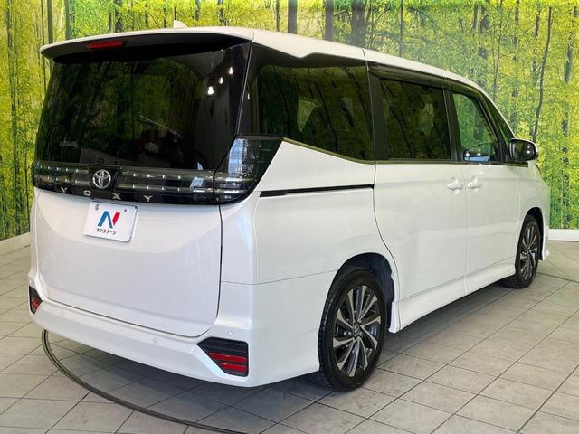 ヴォクシー Ｓ－Ｚ　禁煙車　後席モニター　純正８型ナビ　バックカメラ　ドラレコ　ＥＴＣ　Ｂｌｕｅｔｏｏｔｈ再生　両側電動スライドドア　フルセグＴＶ　シートヒーター（前席）　リアオートエアコン　レーダークルーズ（18枚目）
