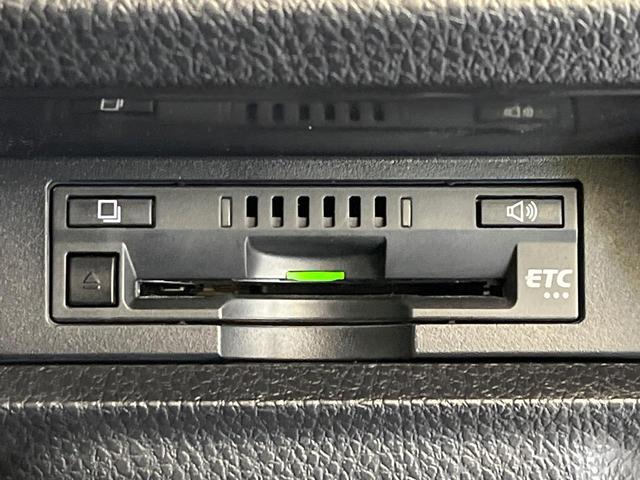 ヴォクシー ハイブリッドＺＳ　煌　禁煙車　後席モニター　純正１０型ナビ　バックカメラ　ドラレコ　ＥＴＣ　Ｂｌｕｅｔｏｏｔｈ再生　両側電動スライドドア　シートヒーター（前席）　クルコン　セーフティセンス　フルセグＴＶ　リアオートエアコン（7枚目）