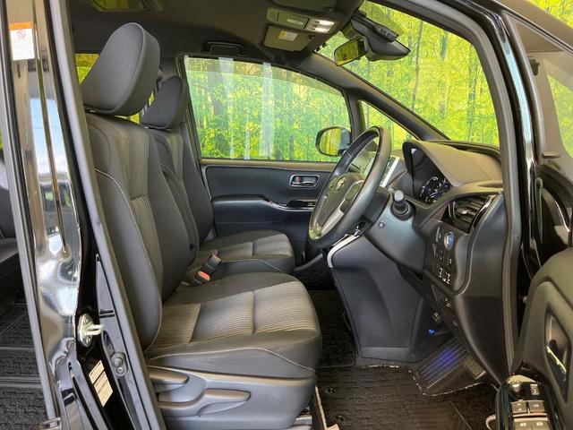 ヴォクシー ハイブリッドＺＳ　煌　禁煙車　後席モニター　純正１０型ナビ　バックカメラ　ドラレコ　ＥＴＣ　Ｂｌｕｅｔｏｏｔｈ再生　両側電動スライドドア　シートヒーター（前席）　クルコン　セーフティセンス　フルセグＴＶ　リアオートエアコン（8枚目）