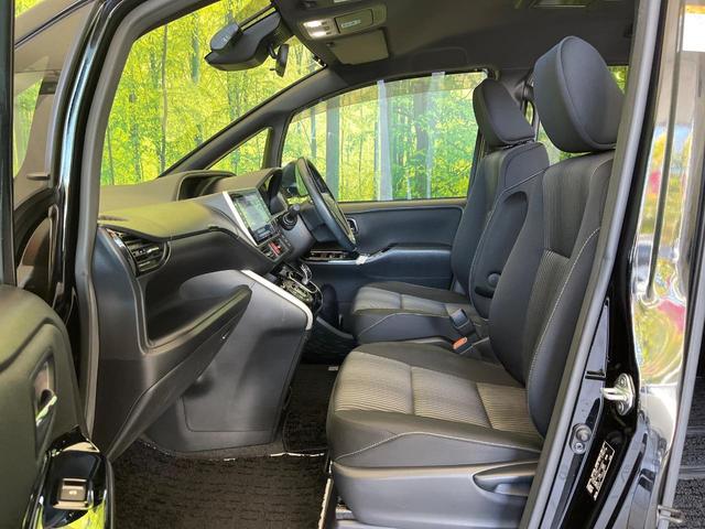 ヴォクシー ハイブリッドＺＳ　煌　禁煙車　後席モニター　純正１０型ナビ　バックカメラ　ドラレコ　ＥＴＣ　Ｂｌｕｅｔｏｏｔｈ再生　両側電動スライドドア　シートヒーター（前席）　クルコン　セーフティセンス　フルセグＴＶ　リアオートエアコン（30枚目）