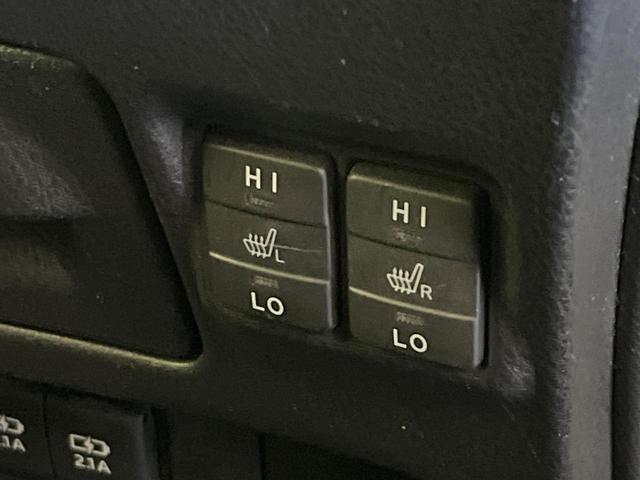 ヴォクシー ハイブリッドＺＳ　煌　禁煙車　後席モニター　純正１０型ナビ　バックカメラ　ドラレコ　ＥＴＣ　Ｂｌｕｅｔｏｏｔｈ再生　両側電動スライドドア　シートヒーター（前席）　クルコン　セーフティセンス　フルセグＴＶ　リアオートエアコン（36枚目）