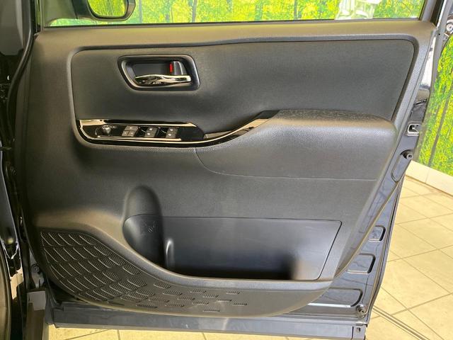 ヴォクシー ハイブリッドＺＳ　煌　禁煙車　後席モニター　純正１０型ナビ　バックカメラ　ドラレコ　ＥＴＣ　Ｂｌｕｅｔｏｏｔｈ再生　両側電動スライドドア　シートヒーター（前席）　クルコン　セーフティセンス　フルセグＴＶ　リアオートエアコン（45枚目）