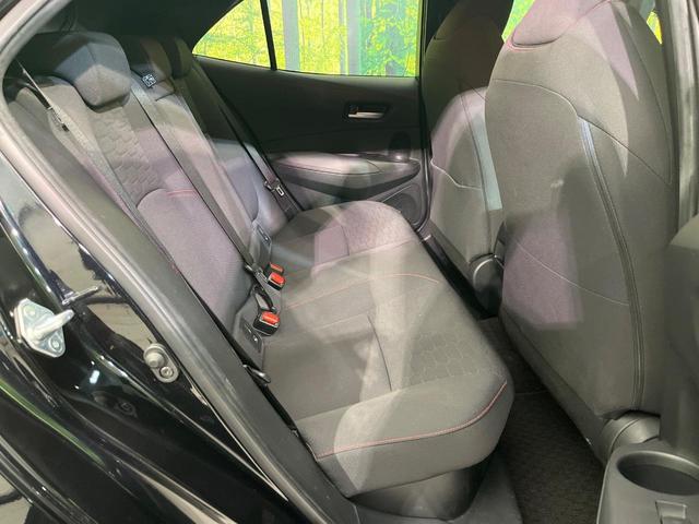 カローラスポーツ ハイブリッドＧ　Ｚ　禁煙車　ＳＤナビ　バックカメラ　ＥＴＣ　Ｂｌｕｅｔｏｏｔｈ再生　レーダークルーズ　セーフティセンス　ステアリングスイッチ　車線逸脱警報　オートハイビーム　純正１８インチアルミ　デュアルオートエアコン（9枚目）