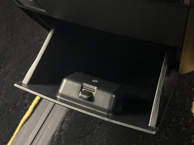 ヴェルファイア 2.5Z Aエディション ゴールデンアイズ 禁煙車 後席モニター 純正10型ナビ バックカメラ 両側パワスラ フルセグTV Bluetooth 電動リアゲート ハーフレザーシート ドラレコ コーナーセンサー LEDヘッド ETC2.0 クルコン(62枚目)