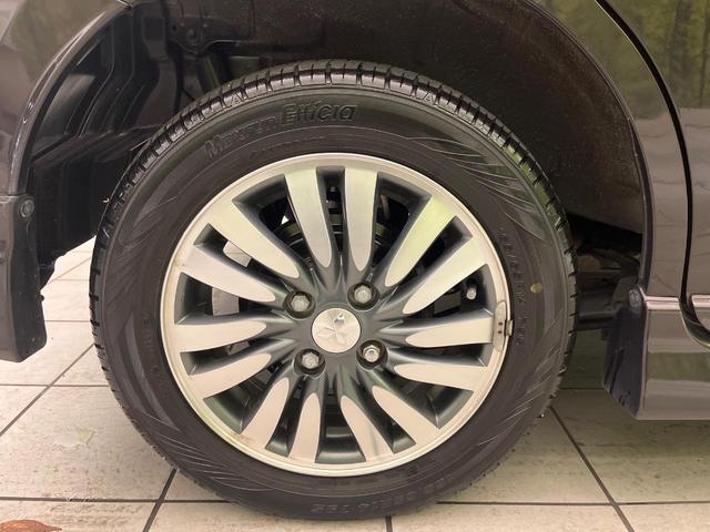 �y�����P�S�C���`�A���~�z�C�[���z�O�ςɃ}�b�`���������A���~�z�C�[���𑕒����Ă���܂��B�e��ЊO�A���~�z�C�[����A�X�^�b�h���X�^�C�����戵�����Ă���܂��B���񂲑��k����������