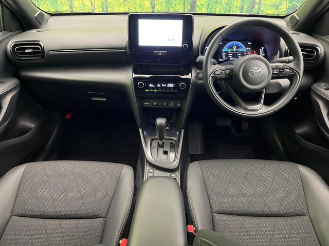 ヤリスクロス Ｚ　禁煙車　純正８型ナビ　全周囲カメラ　ドラレコ　ＥＴＣ　Ｂｌｕｅｔｏｏｔｈ再生　シートヒーター（前席）　ＢＳＭ　フルセグＴＶ　ハーフレザーシート　純正１８インチアルミ　ＬＥＤヘッドライト（2枚目）