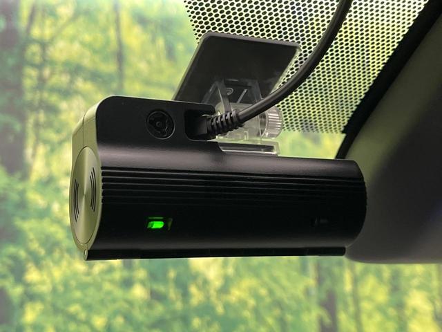 ヤリスクロス Ｚ　禁煙車　純正８型ナビ　全周囲カメラ　ドラレコ　ＥＴＣ　Ｂｌｕｅｔｏｏｔｈ再生　シートヒーター（前席）　ＢＳＭ　フルセグＴＶ　ハーフレザーシート　純正１８インチアルミ　ＬＥＤヘッドライト（5枚目）