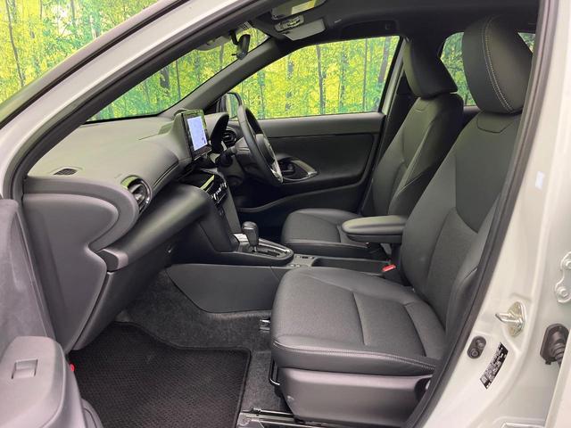 ヤリスクロス Ｚ　禁煙車　純正８型ナビ　全周囲カメラ　ドラレコ　ＥＴＣ　Ｂｌｕｅｔｏｏｔｈ再生　シートヒーター（前席）　ＢＳＭ　フルセグＴＶ　ハーフレザーシート　純正１８インチアルミ　ＬＥＤヘッドライト（23枚目）