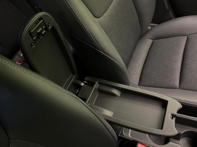 ヤリスクロス Ｚ　禁煙車　純正８型ナビ　全周囲カメラ　ドラレコ　ＥＴＣ　Ｂｌｕｅｔｏｏｔｈ再生　シートヒーター（前席）　ＢＳＭ　フルセグＴＶ　ハーフレザーシート　純正１８インチアルミ　ＬＥＤヘッドライト（59枚目）