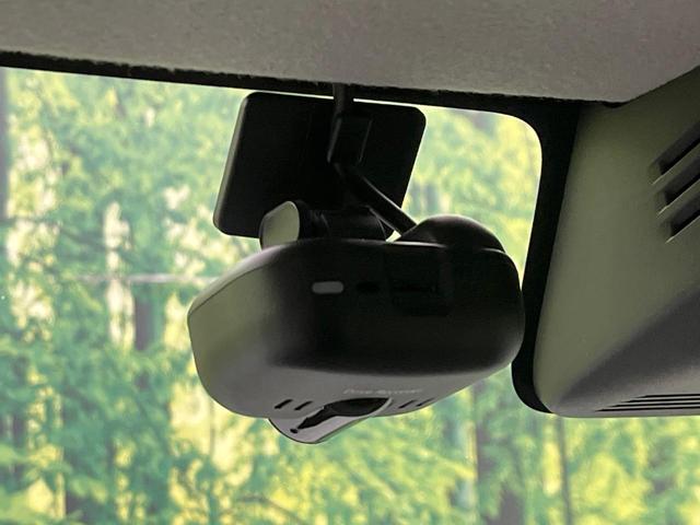 スペーシアカスタム ハイブリッドＸＳ　禁煙車　純正８型ナビ　全周囲カメラ　ドラレコ　ＥＴＣ　Ｂｌｕｅｔｏｏｔｈ再生　両側電動スライドドア　コーナーセンサー　シートヒーター（運転席）　アイドリングストップ　シートバックテーブル（5枚目）