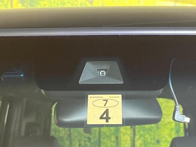 Ｎ－ＢＯＸカスタム Ｌ　禁煙車　ＳＤナビ　電動スライドドア　バックカメラ　衝突被害軽減システム　レーダークルーズ　コーナーセンサー　スマートキー　ＬＥＤヘッド　ＥＴＣ　純正１４インチアルミ　オートハイビーム　車線逸脱警報（4枚目）