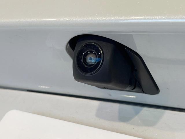 フィット ｅ：ＨＥＶベーシック　禁煙車　純正９型ナビ　バックカメラ　衝突被害軽減システム　レーダークルーズ　コーナーセンサー　スマートキー　ＬＥＤヘッド　ビルトインＥＴＣ　オートハイビーム　車線逸脱警報　オートライト　オートエアコン（32枚目）