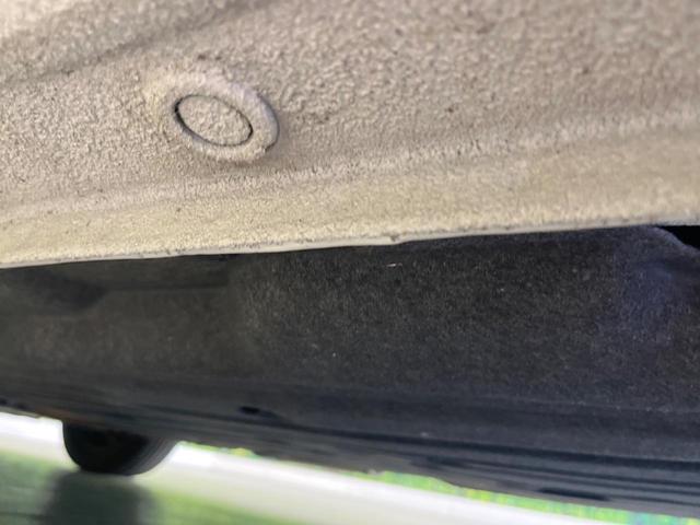 フィット ｅ：ＨＥＶベーシック　禁煙車　純正９型ナビ　バックカメラ　衝突被害軽減システム　レーダークルーズ　コーナーセンサー　スマートキー　ＬＥＤヘッド　ビルトインＥＴＣ　オートハイビーム　車線逸脱警報　オートライト　オートエアコン（36枚目）