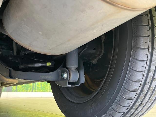 フィット ｅ：ＨＥＶベーシック　禁煙車　純正９型ナビ　バックカメラ　衝突被害軽減システム　レーダークルーズ　コーナーセンサー　スマートキー　ＬＥＤヘッド　ビルトインＥＴＣ　オートハイビーム　車線逸脱警報　オートライト　オートエアコン（37枚目）