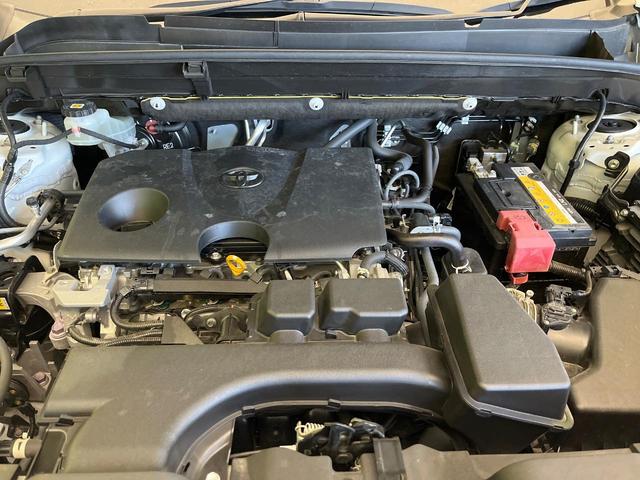 ハリアー Ｓ　禁煙車　純正８インチナビ機能付きディスプレイオーディオ　バックカメラ　セーフティセンス　レーダークルーズ　オートハイビーム　ＥＴＣ　ドライブレコーダー　スマートキー　Ｂｌｕｅｔｏｏｔｈ接続（18枚目）