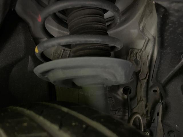 ハリアー Ｓ　禁煙車　純正８インチナビ機能付きディスプレイオーディオ　バックカメラ　セーフティセンス　レーダークルーズ　オートハイビーム　ＥＴＣ　ドライブレコーダー　スマートキー　Ｂｌｕｅｔｏｏｔｈ接続（20枚目）