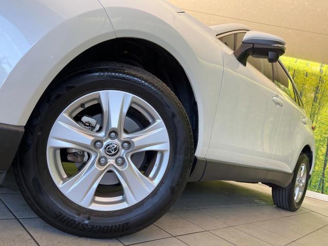 ハリアー Ｓ　禁煙車　純正８インチナビ機能付きディスプレイオーディオ　バックカメラ　セーフティセンス　レーダークルーズ　オートハイビーム　ＥＴＣ　ドライブレコーダー　スマートキー　Ｂｌｕｅｔｏｏｔｈ接続（21枚目）